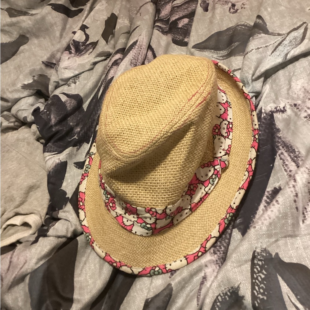 Hello Kitty Straw Hat with Pink Trim